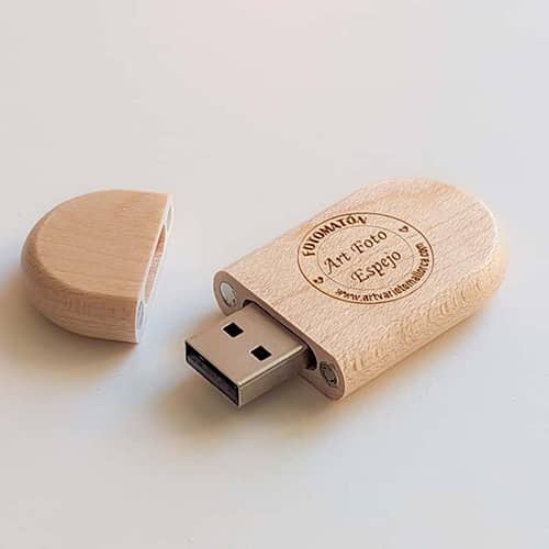 USB Pendrive que reciben los clientes